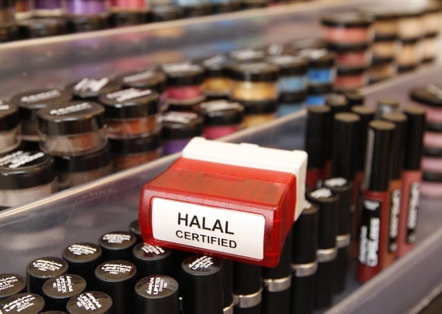 Halal-makeup1.jpg